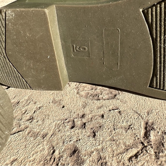 Chelsea Olive Green Rain Boot Size 9 - Picture 8 of 11